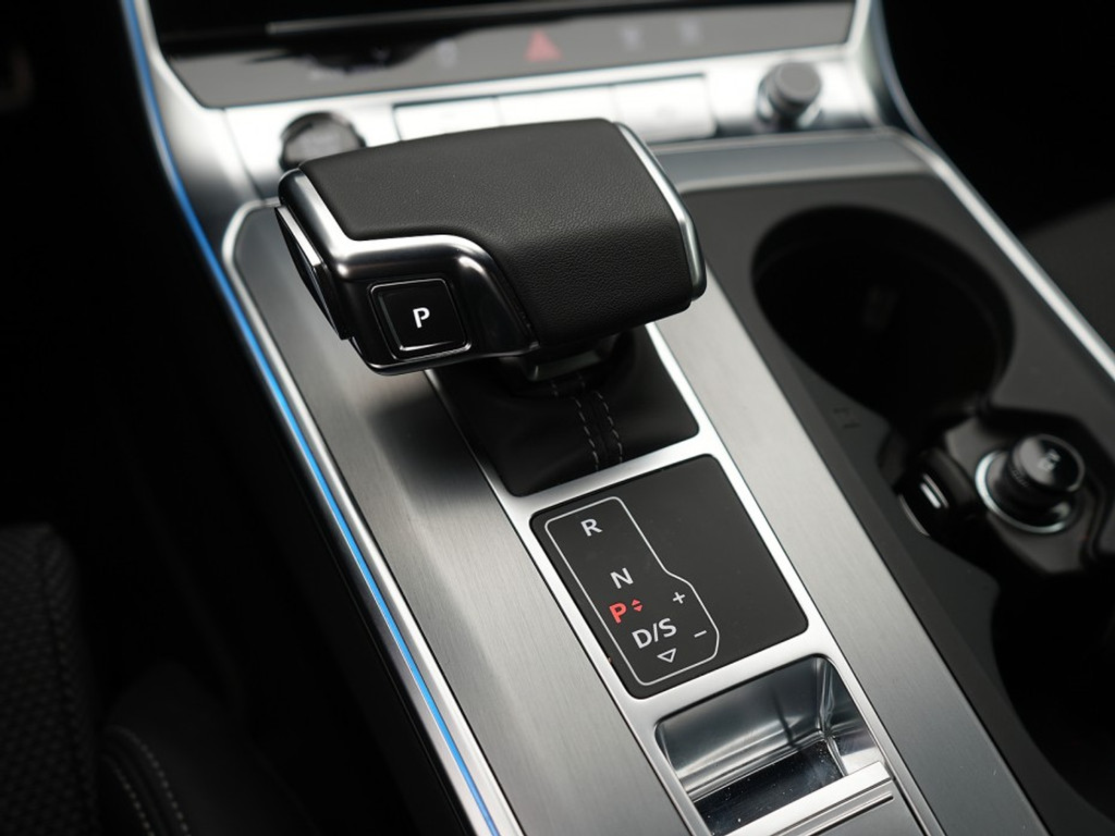 Audi A6 Avant 50 TFSI e quattro Business edition Trekhaak