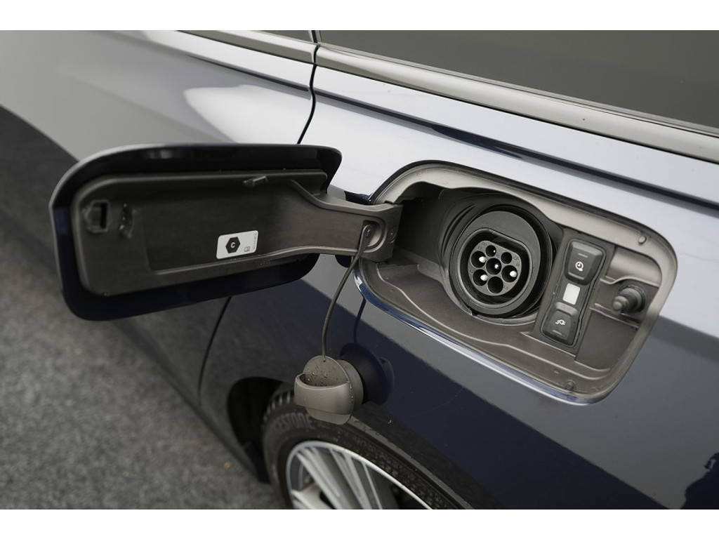 Audi A6 Avant 50 TFSI e quattro Business edition Trekhaak