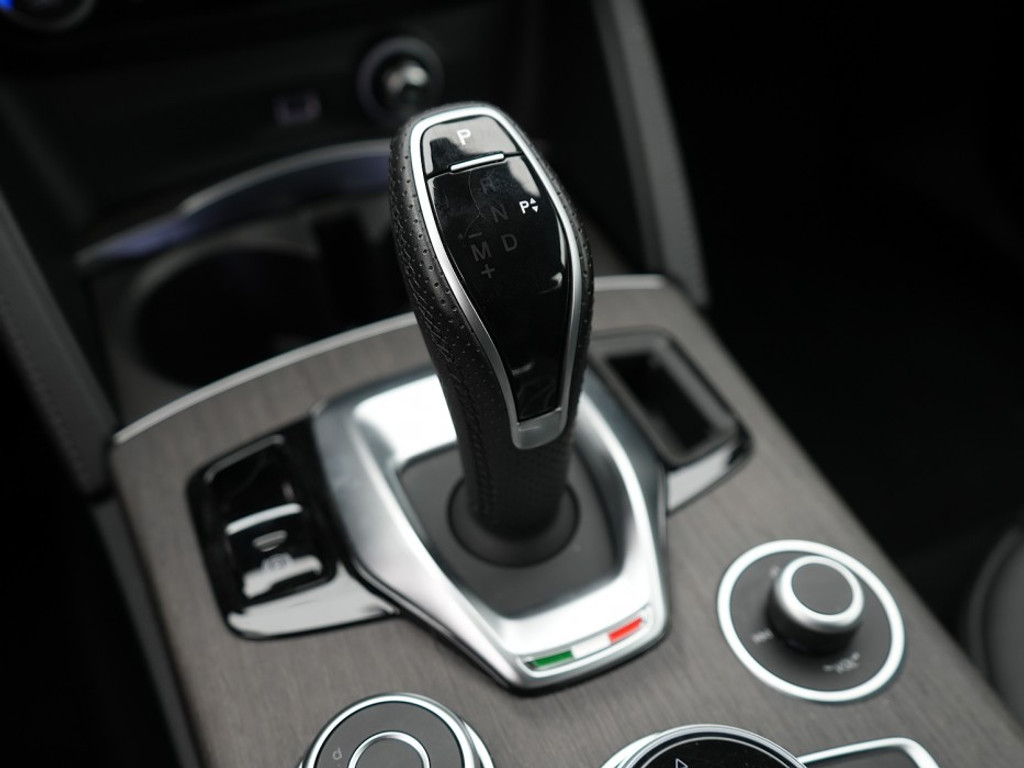 Alfa Romeo Stelvio Ti Q4 2.0 Turbo KAT