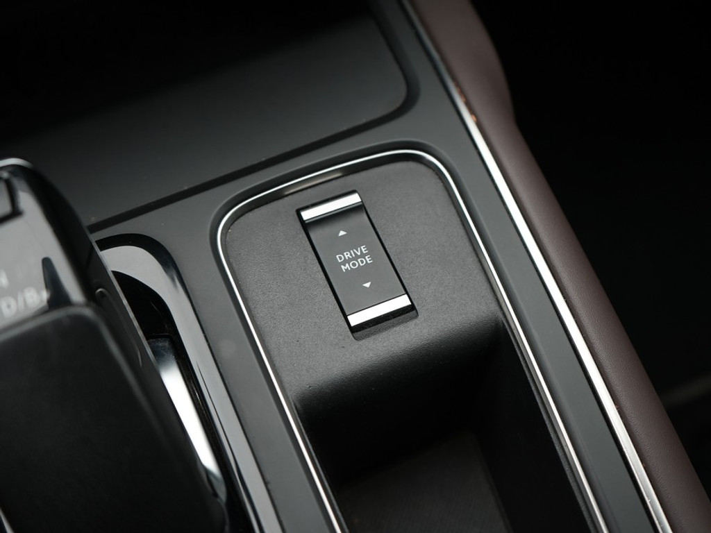 Citroën C5 Aircross 1.6 PHEV Aircross Shine