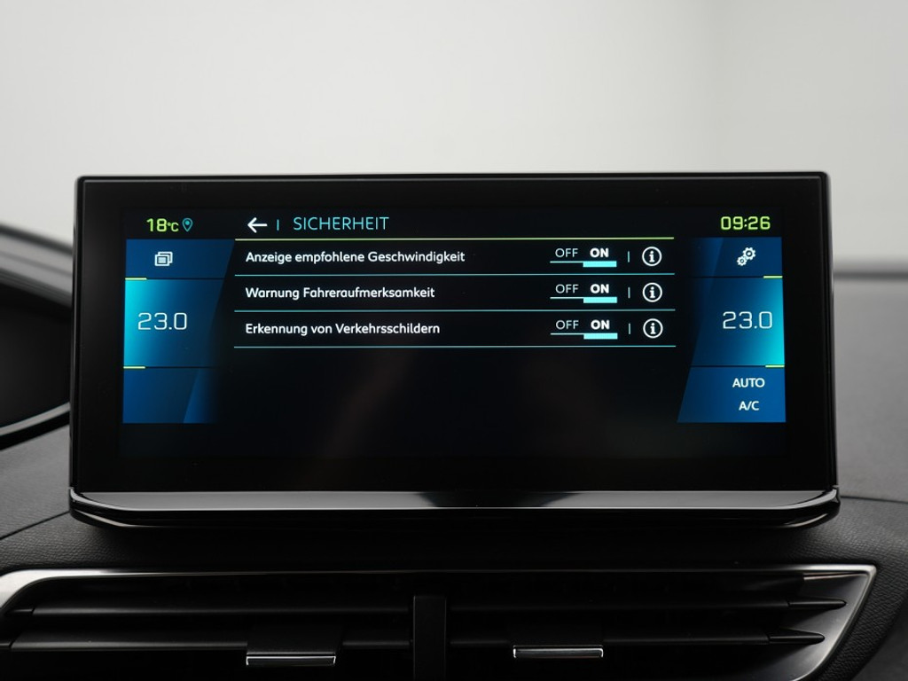 Peugeot 3008 1.6 PHEV Allure Pack 225