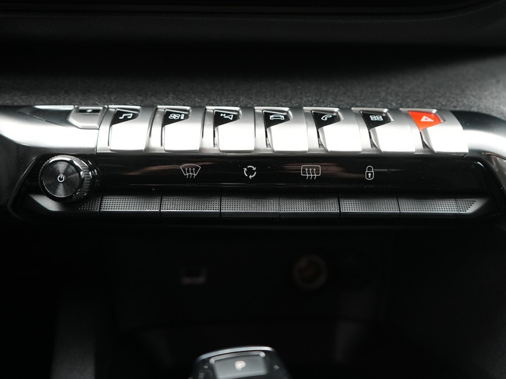 Peugeot 3008 1.6 PHEV Allure Pack 225