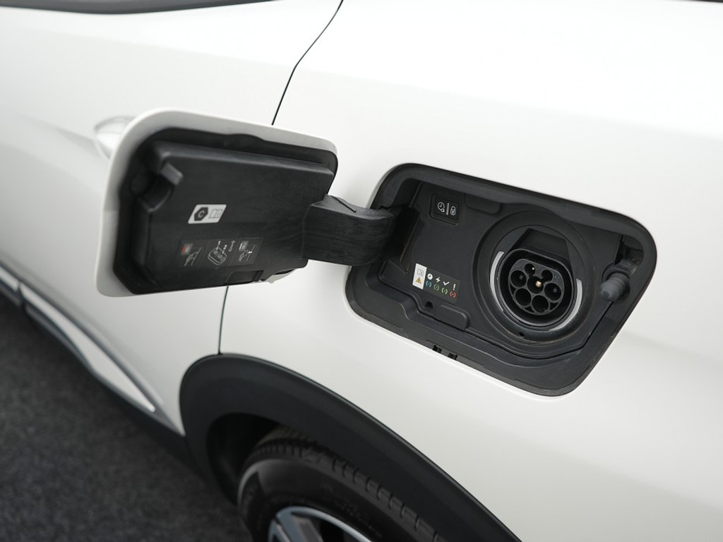 Peugeot 3008 1.6 PHEV Allure Pack 225