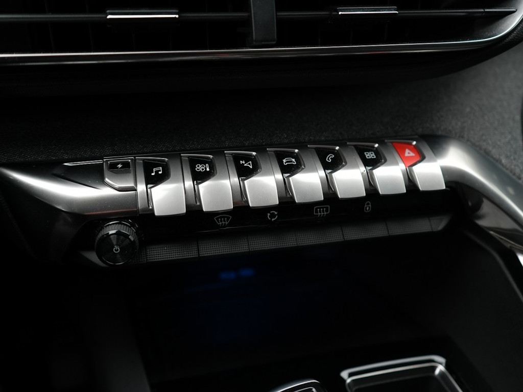 Peugeot 3008 1.6 PHEV Allure Pack 225