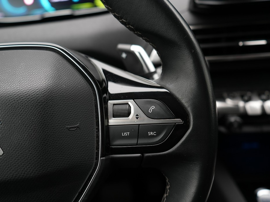 Peugeot 3008 1.6 PHEV Allure Pack 225