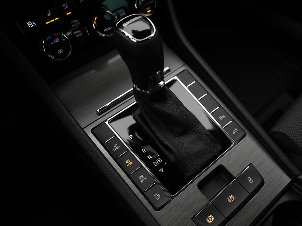 Škoda Superb Combi 1.4 PHEV 218pk Style