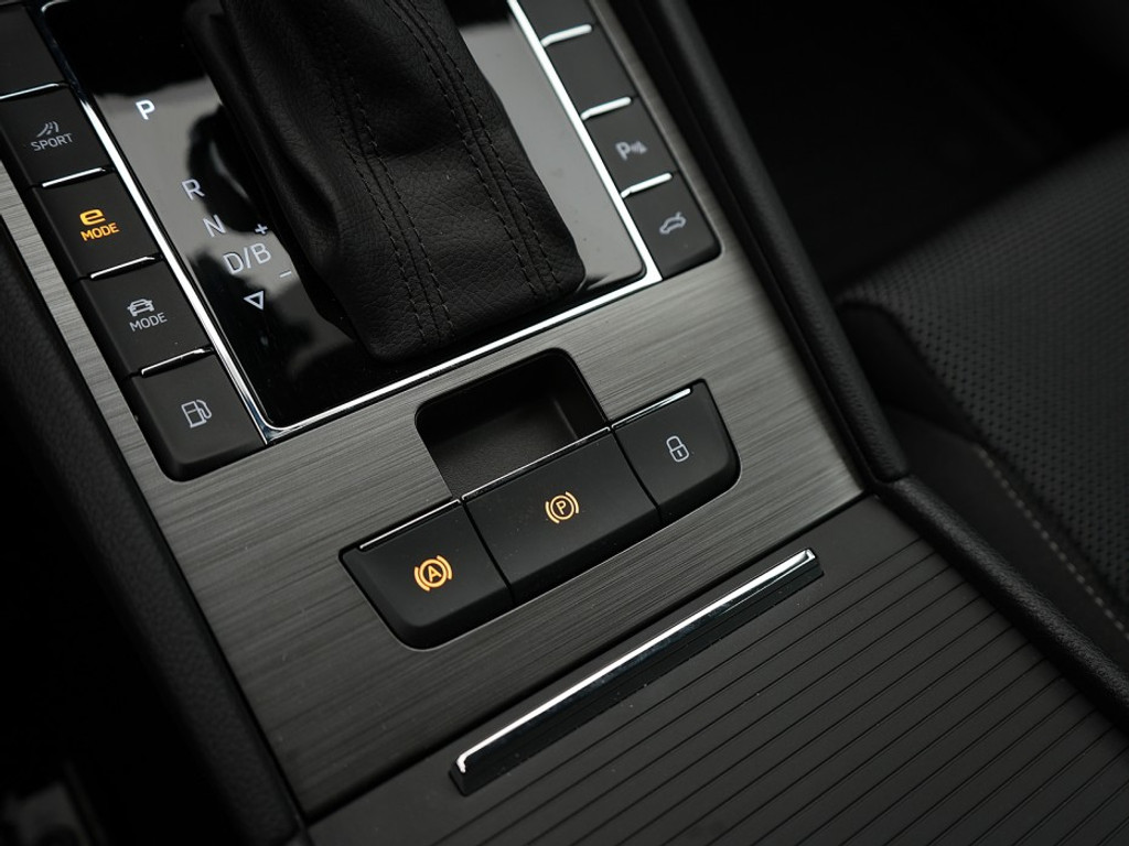 Škoda Superb Combi 1.4 PHEV 218pk Style