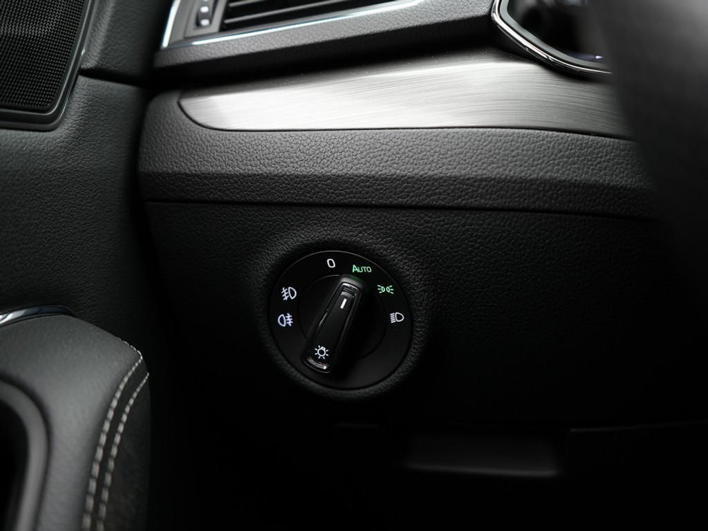 Škoda Superb Combi 1.4 PHEV 218pk Style