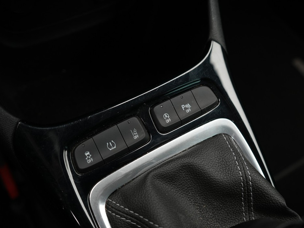 Opel Crossland X 1.2 Turbo 120 Jaar Edition