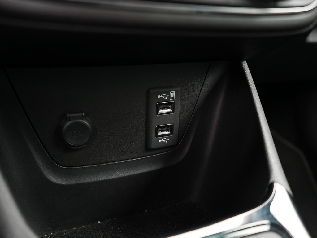 Opel Crossland X 1.2 Turbo 120 Jaar Edition