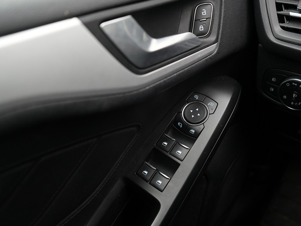 Ford FOCUS Wagon 1.0 EcoBoost Trend Edition Business