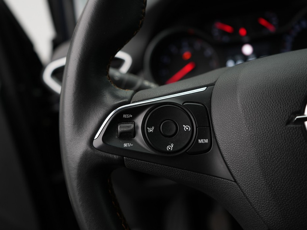 Opel Crossland X 1.2 Turbo Innovation