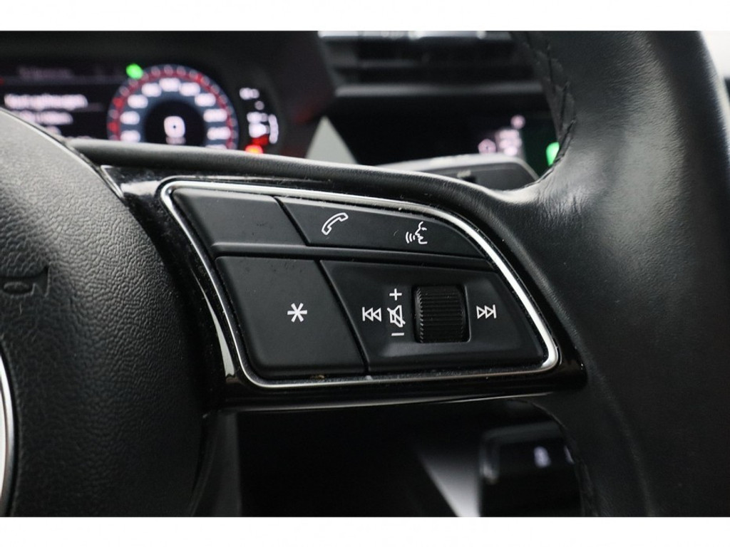 Audi A3 Limousine 30 TFSI Business edition