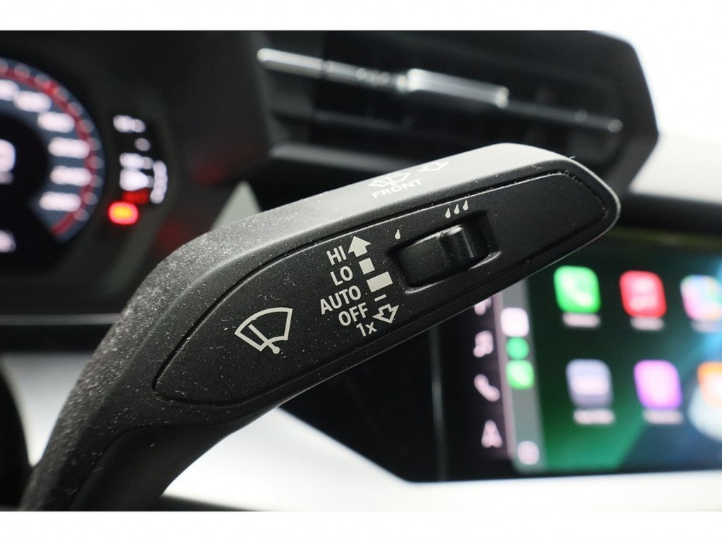 Audi A3 Limousine 30 TFSI Business edition