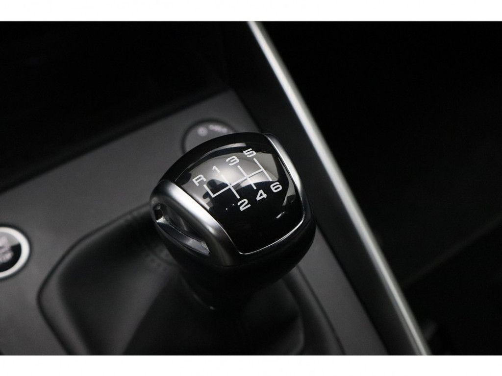 Audi A3 Limousine 30 TFSI Business edition