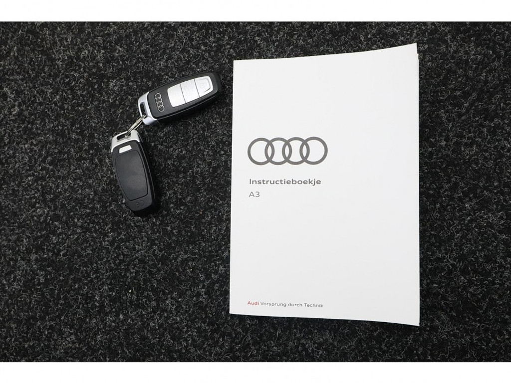 Audi A3 Limousine 30 TFSI Business edition