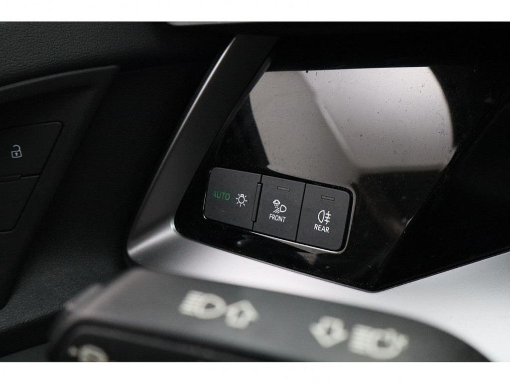 Audi A3 Limousine 30 TFSI Business edition