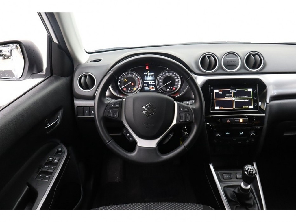 Suzuki Vitara 1.4 | Wit Metallic | All Seasons | Adaptief cruise | Carplay | Climate | Stoelverwarming |