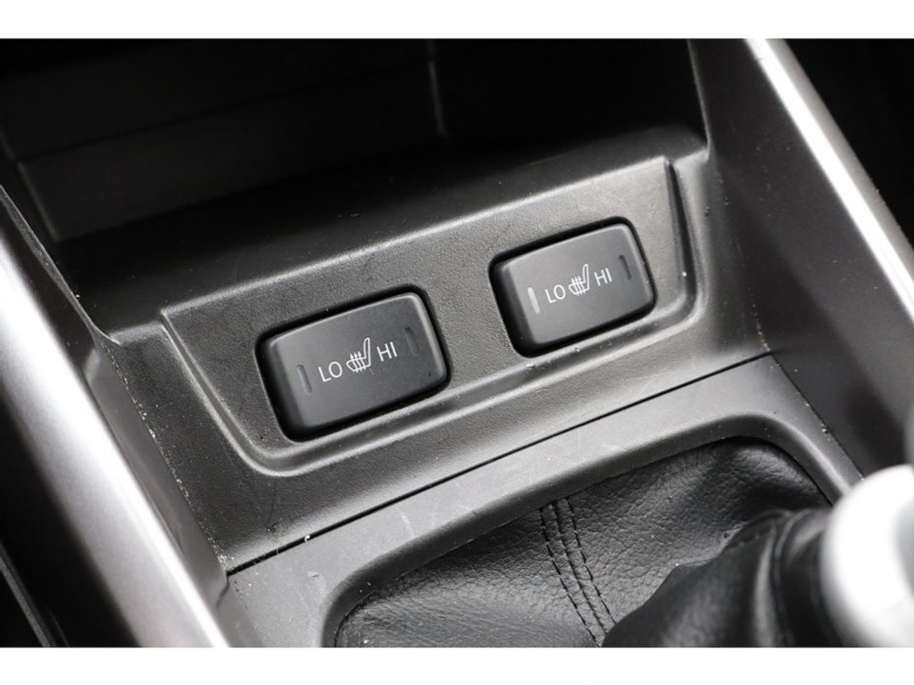 Suzuki Vitara 1.4 | Wit Metallic | All Seasons | Adaptief cruise | Carplay | Climate | Stoelverwarming |