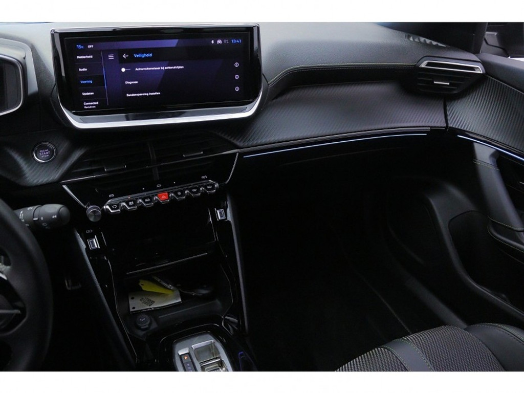 Peugeot 2008 1.2 Hybrid 136 GT