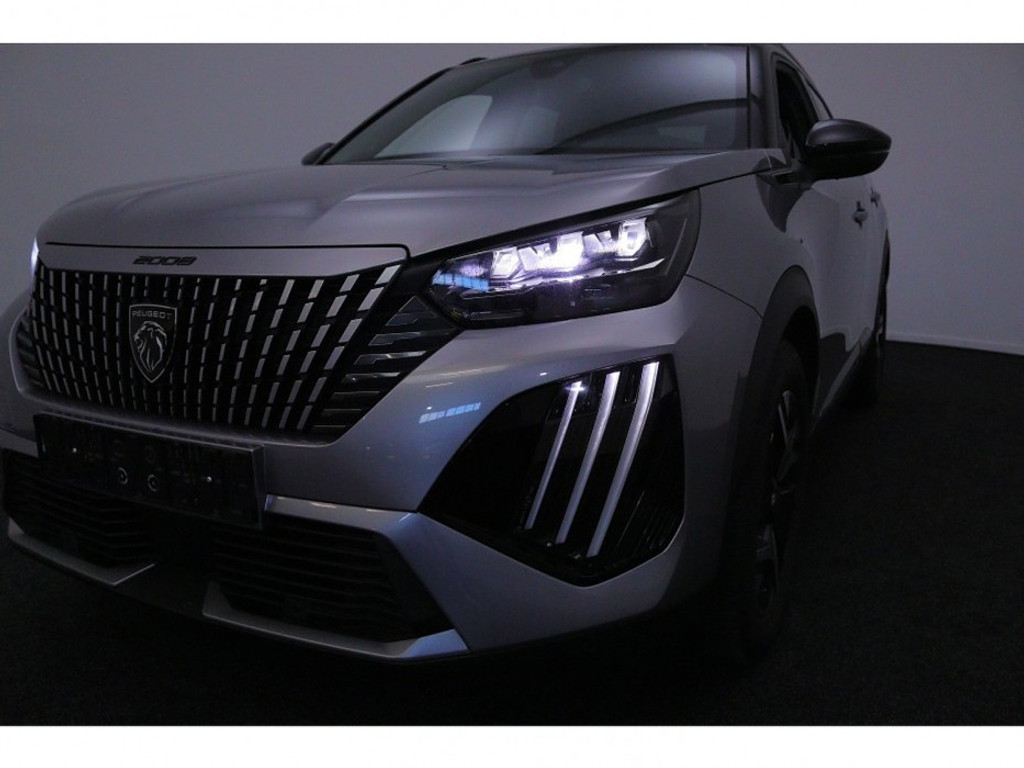 Peugeot 2008 1.2 Hybrid 136 GT