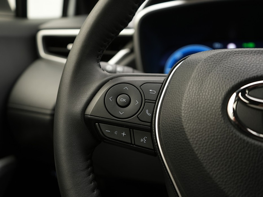Toyota Corolla Cross Hybrid | Navi & Carplay | Adaptief Cruise | Climate | Full Led | LM-Velgen | Achteruitrijcamera