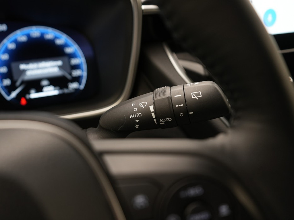 Toyota Corolla Cross Hybrid | Navi & Carplay | Adaptief Cruise | Climate | Full Led | LM-Velgen | Achteruitrijcamera