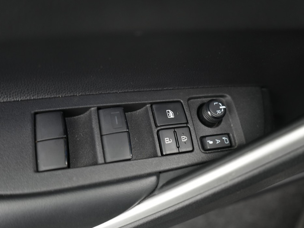 Toyota Corolla Cross Hybrid | Navi & Carplay | Adaptief Cruise | Climate | Full Led | LM-Velgen | Achteruitrijcamera