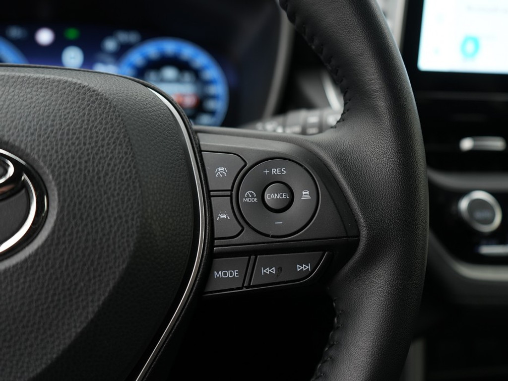 Toyota Corolla Cross Hybrid | Navi & Carplay | Adaptief Cruise | Climate | Full Led | LM-Velgen | Achteruitrijcamera