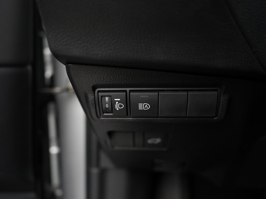 Toyota Corolla Cross Hybrid | Navi & Carplay | Adaptief Cruise | Climate | Full Led | LM-Velgen | Achteruitrijcamera