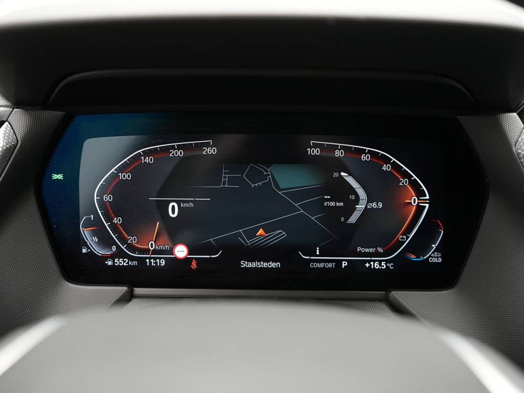 BMW 1 Serie 118 118i High Executive Trekhaak | Navi & Carplay | Stoelverwarming | Camera | Cruise | Sfeer Verlichting | LM-Velgen |