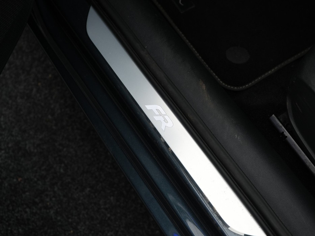 SEAT Leon 1.4 TSI eHybrid PHEV FR