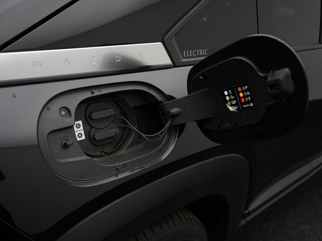 Mazda MX-30 e-SkyActiv 145 First Edition 36 kWh