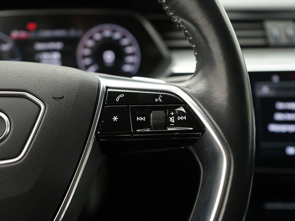 Audi e-tron 50 quattro Business edition Plus 71 kWh