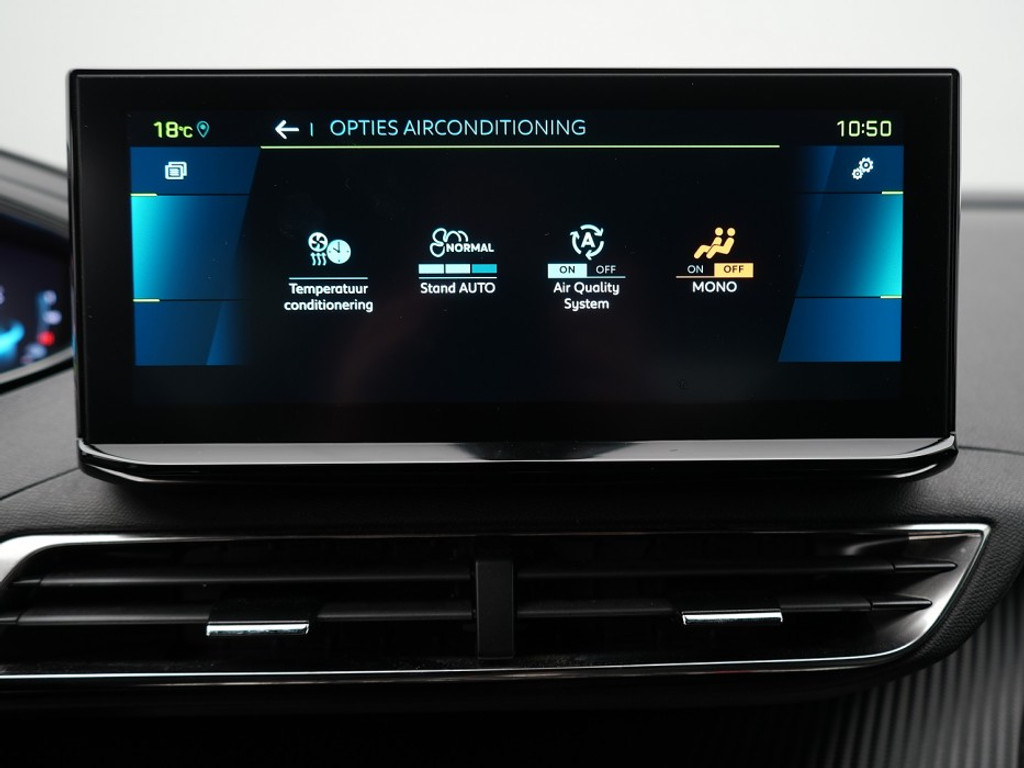 Peugeot 3008 1.6 PHEV 180 E-EAT8 ALLURE Navi& Carplay | Adaptief Cruise | Achteruitrijcamera | Climate |