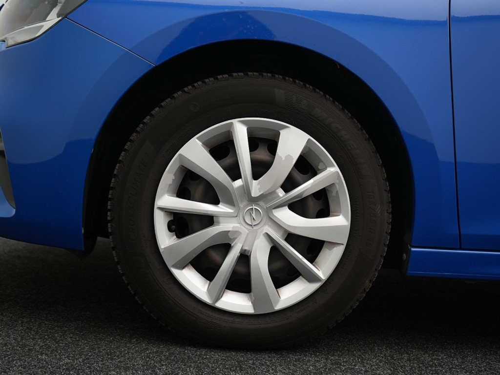 Opel Corsa 1.2 Edition