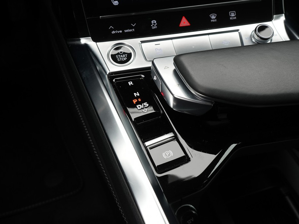 Audi e-tron 50 quattro Business edition Plus 71 kWh