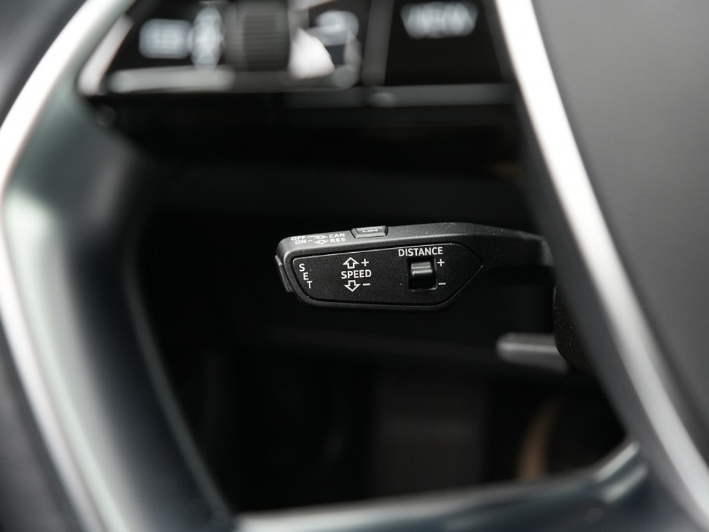 Audi e-tron 50 quattro Business edition Plus 71 kWh