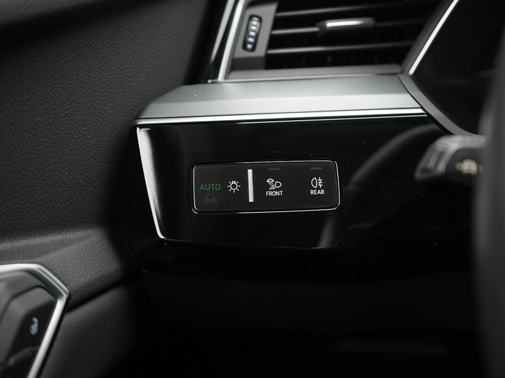 Audi e-tron 50 quattro Business edition Plus 71 kWh