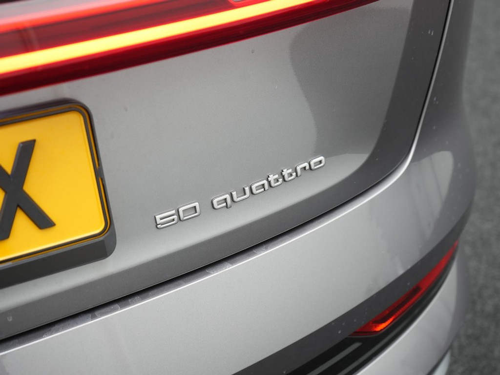 Audi e-tron 50 quattro Business edition Plus 71 kWh