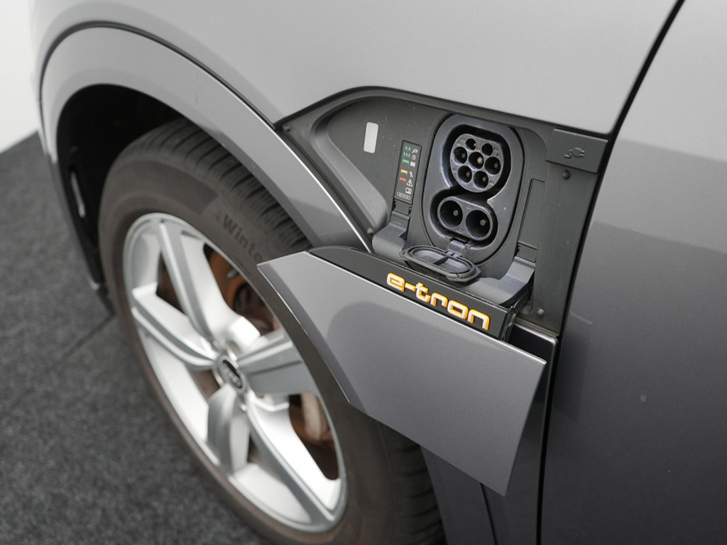 Audi e-tron 50 quattro Business edition Plus 71 kWh