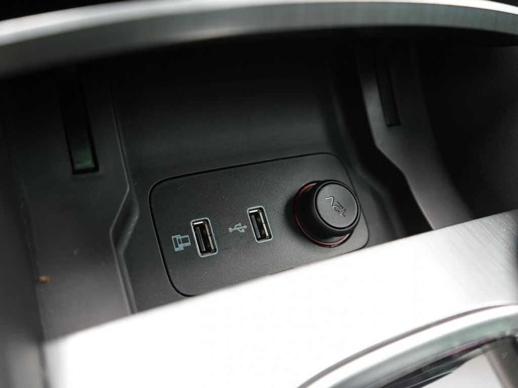 MG EHS EHS LUXURY PLUG IN-HYBRID