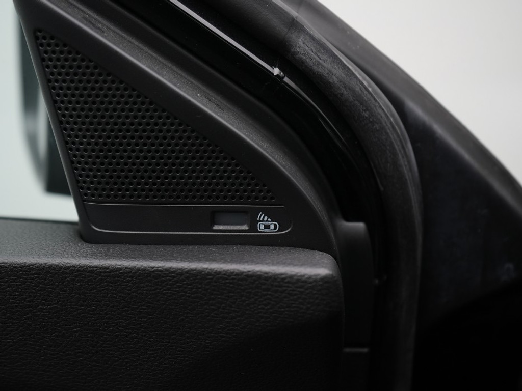 MG EHS EHS LUXURY PLUG IN-HYBRID