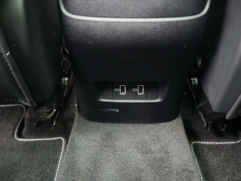 MG EHS EHS LUXURY PLUG IN-HYBRID