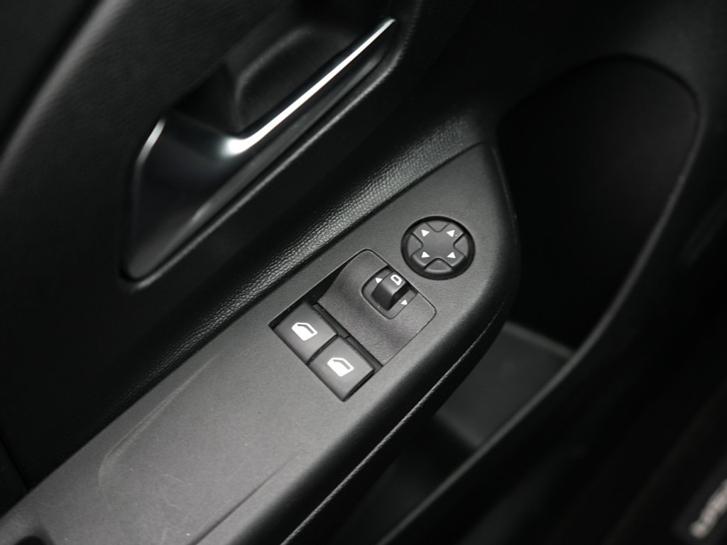 Opel Corsa 1.2 Edition Carplay | Cruise | LM-Velgen | PDC | Airco | El.Spiegels |