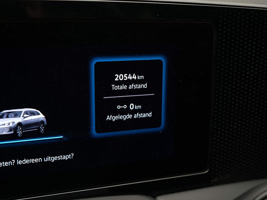 Volkswagen Passat Variant 1.5 eHybrid Business El. Trekhaak | Adaptief Cruise | Stoel & Stuurverwarming | Head-Up |