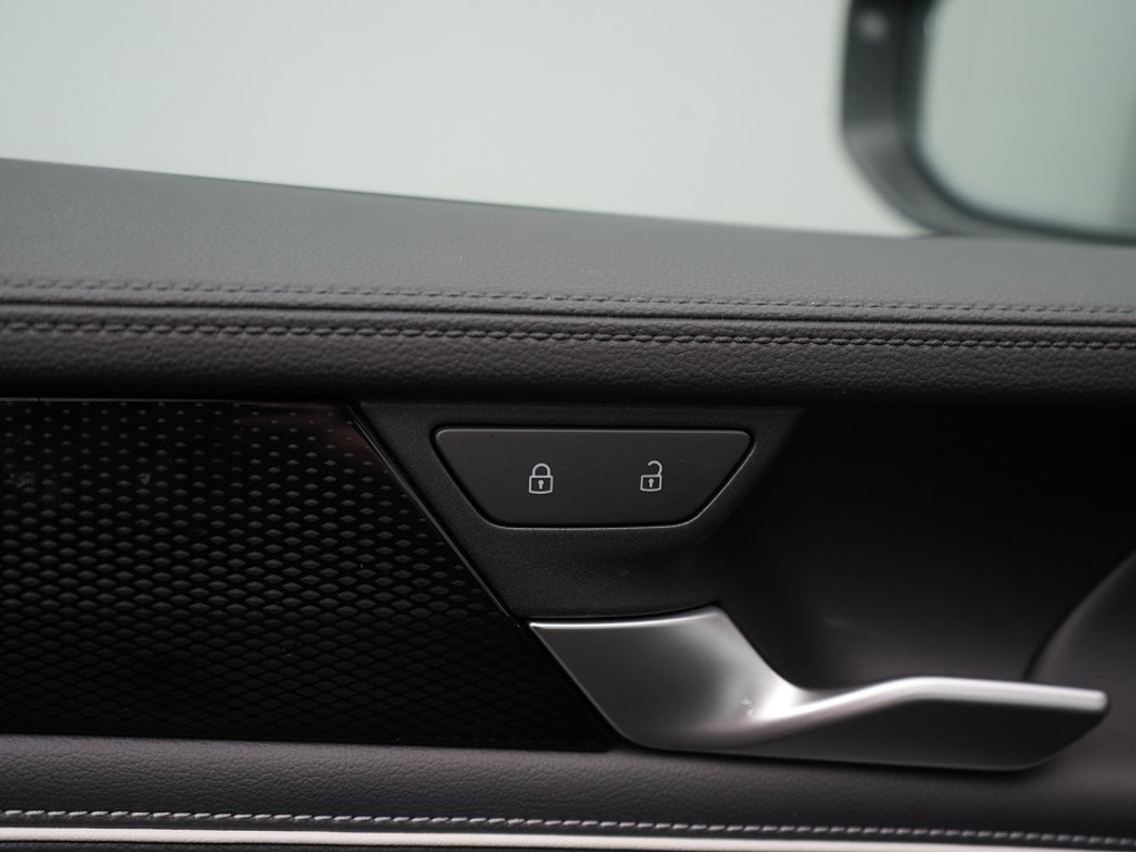 Volkswagen Passat Variant 1.5 eHybrid Business El. Trekhaak | Adaptief Cruise | Stoel & Stuurverwarming | Head-Up |