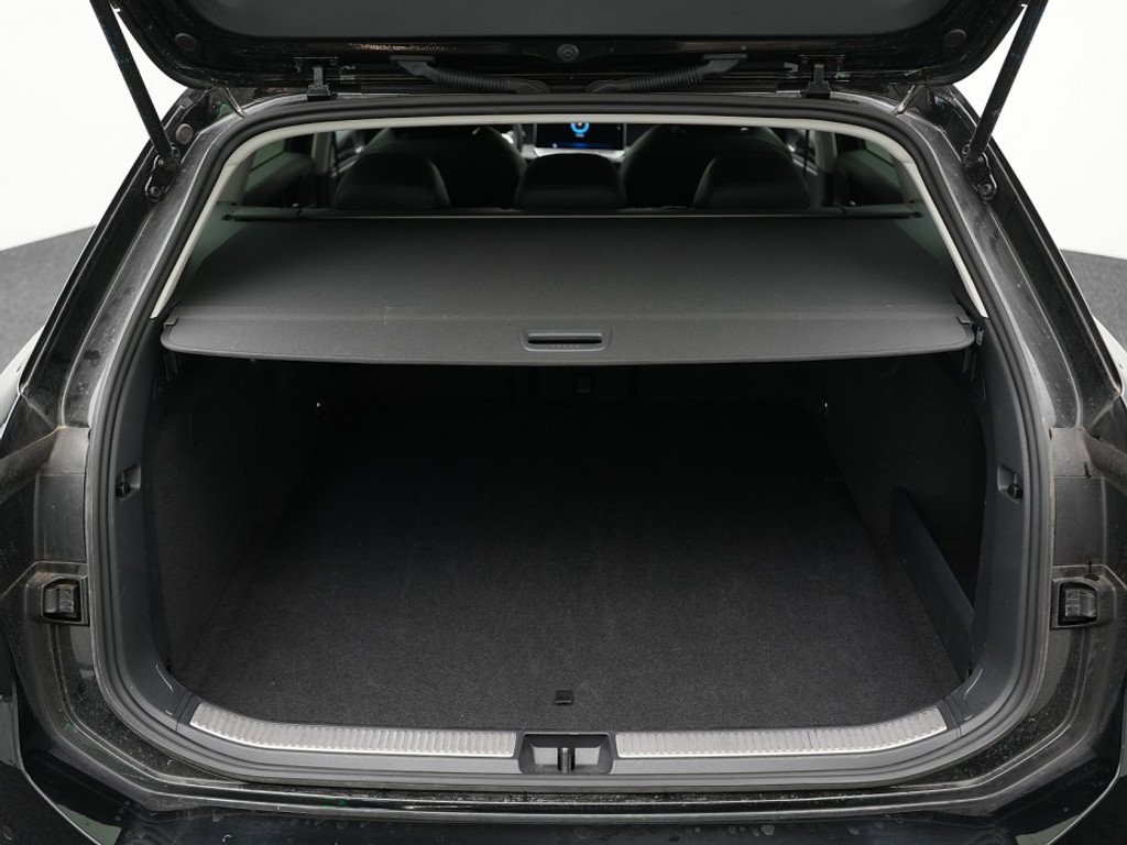 Volkswagen Passat Variant 1.5 eHybrid Business El. Trekhaak | Adaptief Cruise | Stoel & Stuurverwarming | Head-Up |