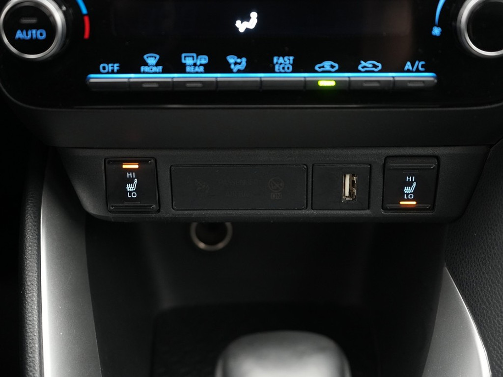 Mazda 2 Agile Stoel & Stuurverwarming | Adaptief Cruise | Achteruitrijcamera | Carplay | Climate