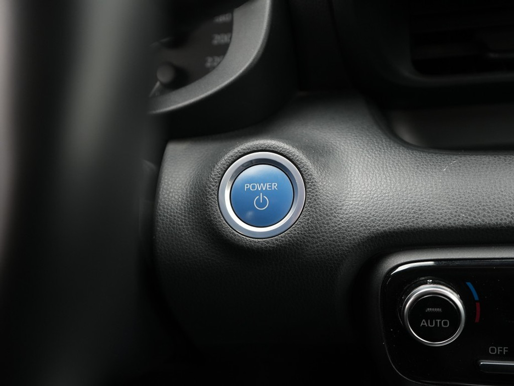 Mazda 2 Agile Stoel & Stuurverwarming | Adaptief Cruise | Achteruitrijcamera | Carplay | Climate